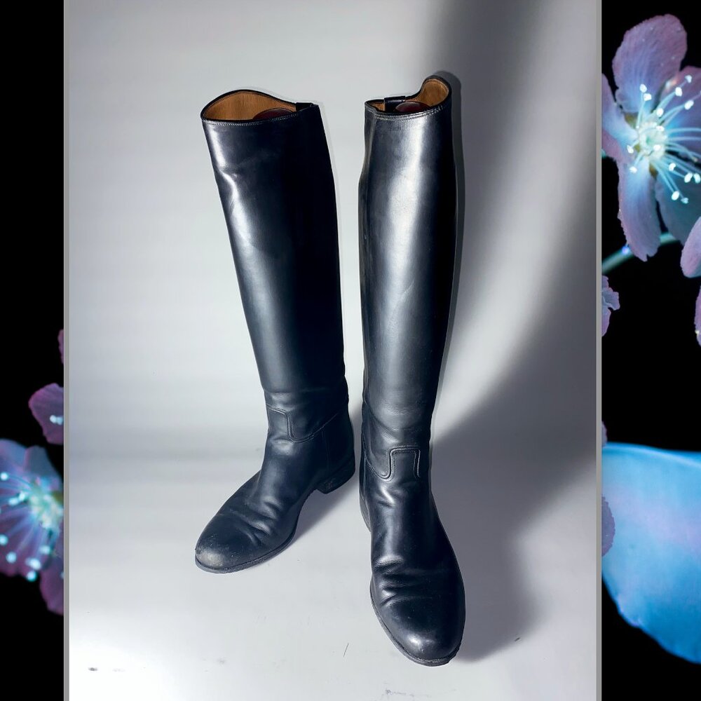 Handmade Leather Personalized Equestrian Boots for a Woman Size 8.5